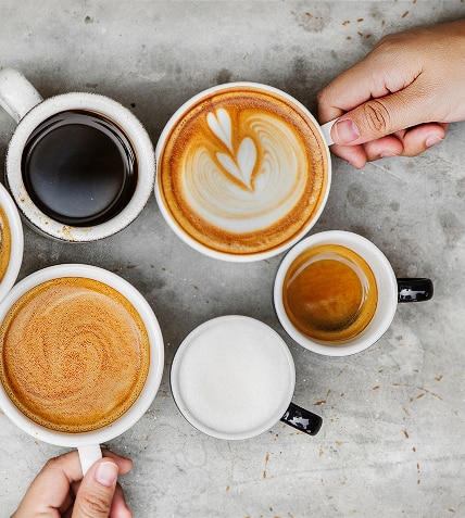 Unas tazas diferentes para lograr una experiencia de café 